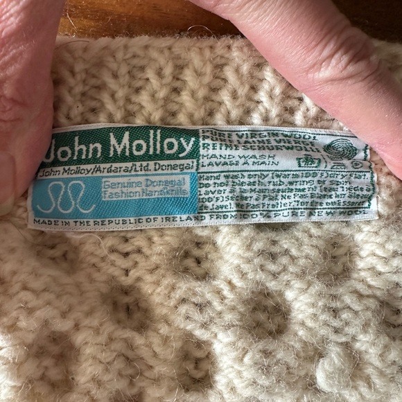 VTG John Molloy Irish Women's Cream Cable Knit Sweater - Picture 3 of 6